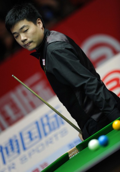 张激烈的竞 张激烈的竞