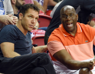 功于他的职 功于他的职